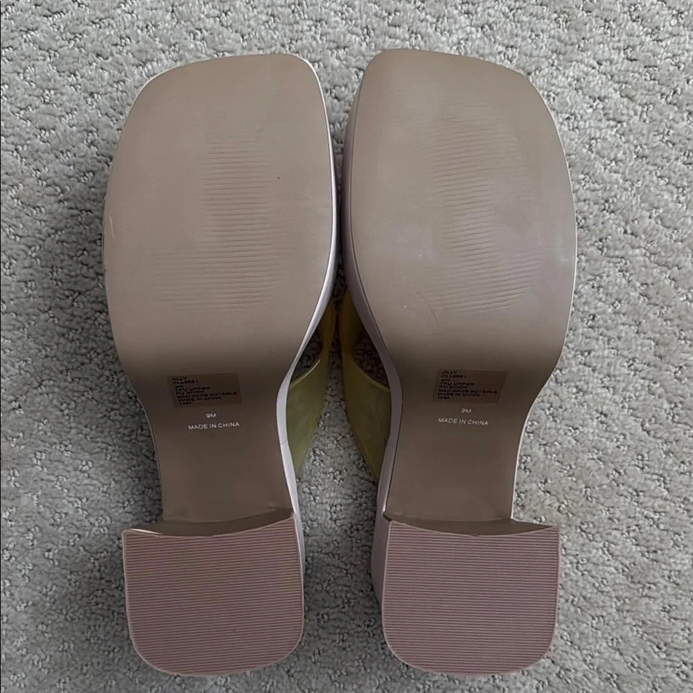 🤍NEW Steve Madden Jilly Clear Women's Sandals - Picture 4 of 4